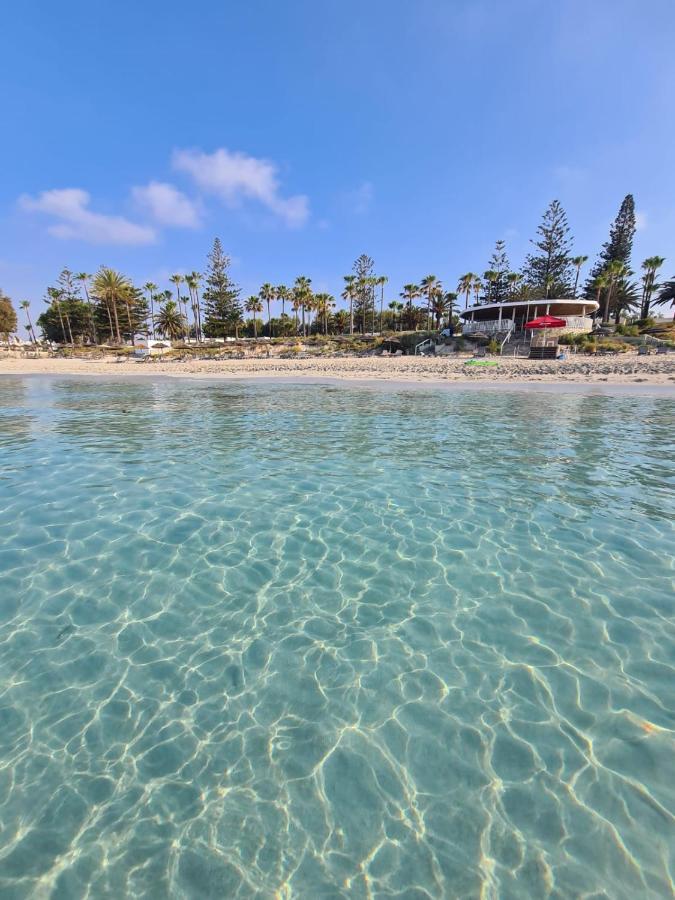 Nissi 3 Amazing Sea View Apartment Ayia Napa Bagian luar foto