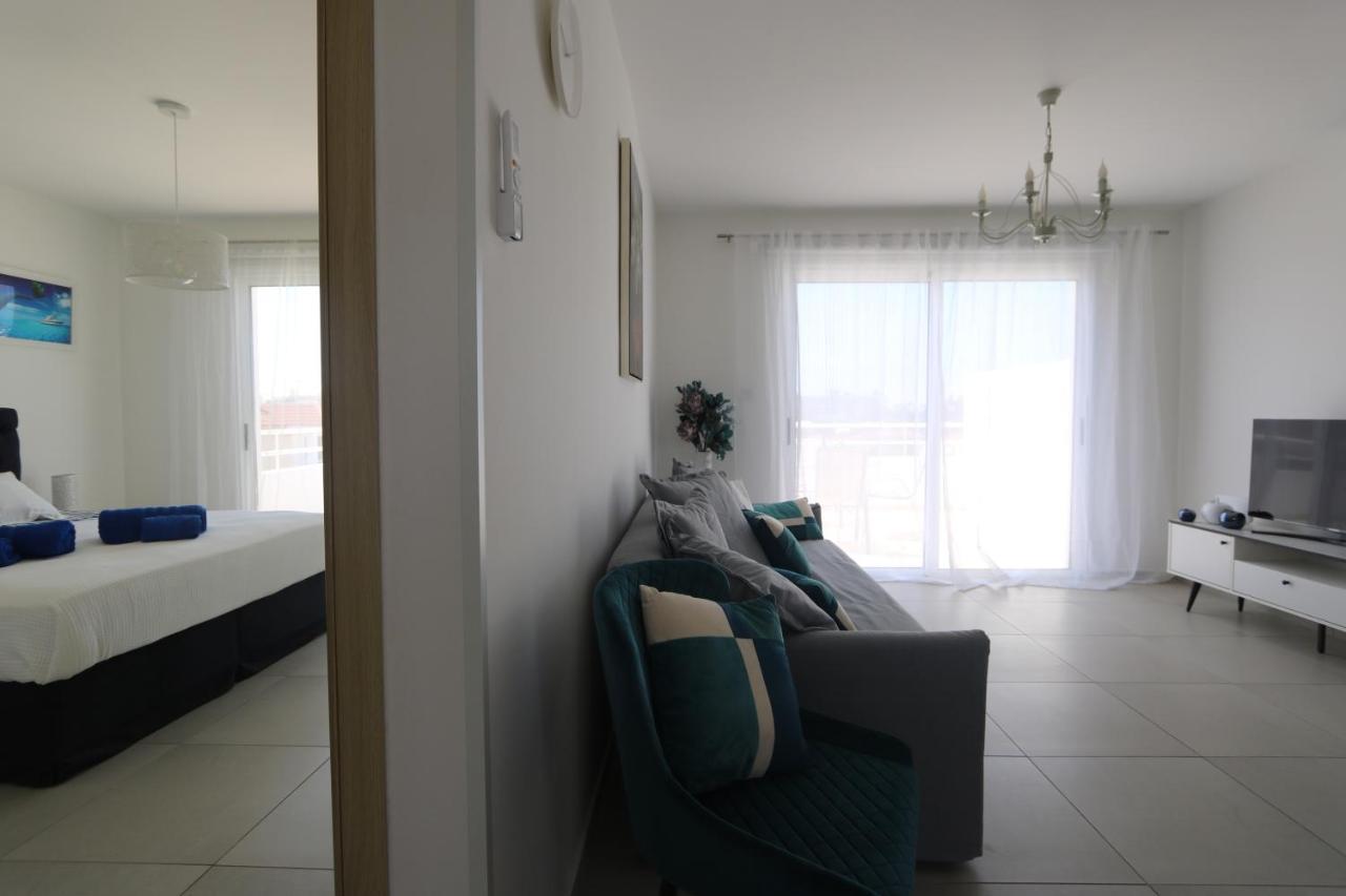 Nissi 3 Amazing Sea View Apartment Ayia Napa Bagian luar foto